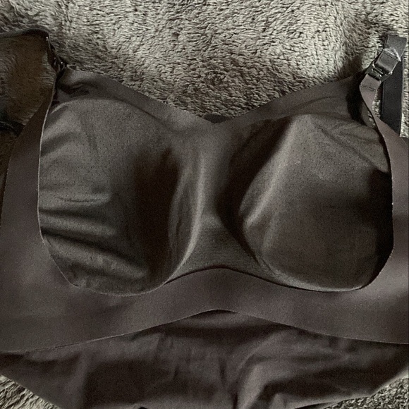 KNIX nursing tank - Picture 2 of 5